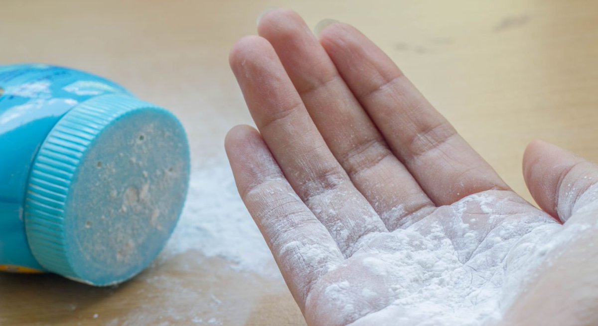 ConsumersAware's tweet photo. J&amp;J Fails To Warn, Dangers of Using Their #BabyPowder https://t.co/iBE9jw2xUc https://t.co/YPLNCdESYI
