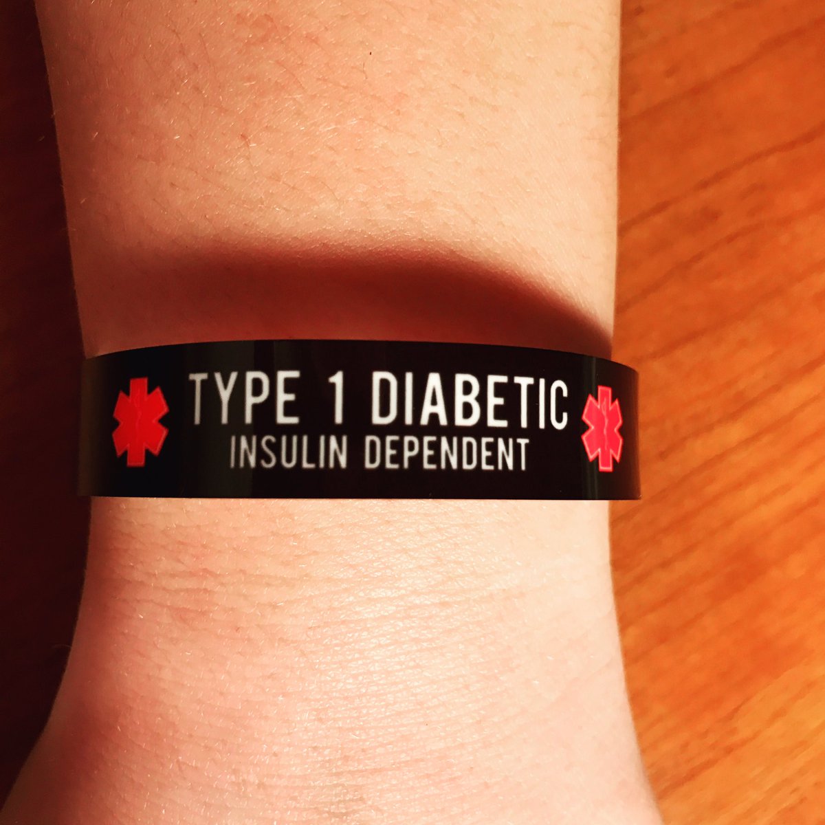 D81Designs's tweet photo. Aluminum medic alert bracelet. Contact us for your personalized bracelet today! #Sublimation #d81designs #medicalertbracelet #type1diabetes https://t.co/Cr4RK7SVt6