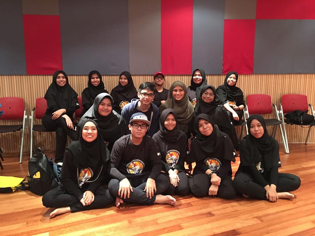 diyanamustaffa_'s tweet photo. -my heart & soul 🌸so blessed to be part of Cypher16. Great job everybadeh💯✨ #LitAp #Cypher16 https://t.co/4VxK6DOfXb