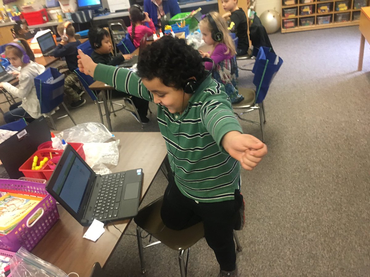 WillowCreekLRC's tweet photo. I call this the IXL effect @IXLLearning #lookatthosesmiles #mathmagic #mathmood #kindercollaborators #wcwizkids https://t.co/ePrBjcdGRq