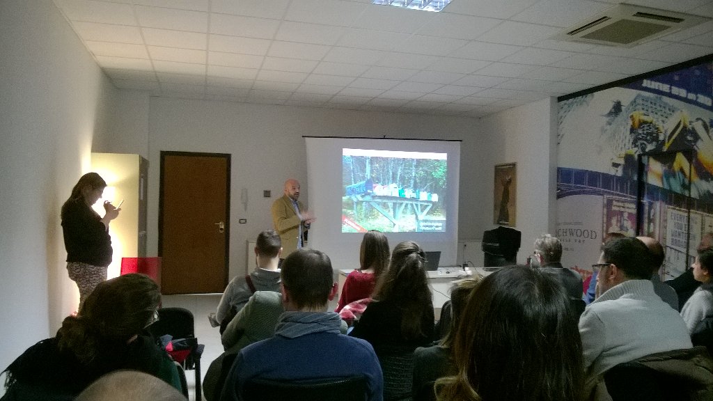 SentiSanta's tweet photo. Al via il primo appuntamento con i workshop #UBGtraining@PuntoDock https://t.co/Z9YGFXaZTP