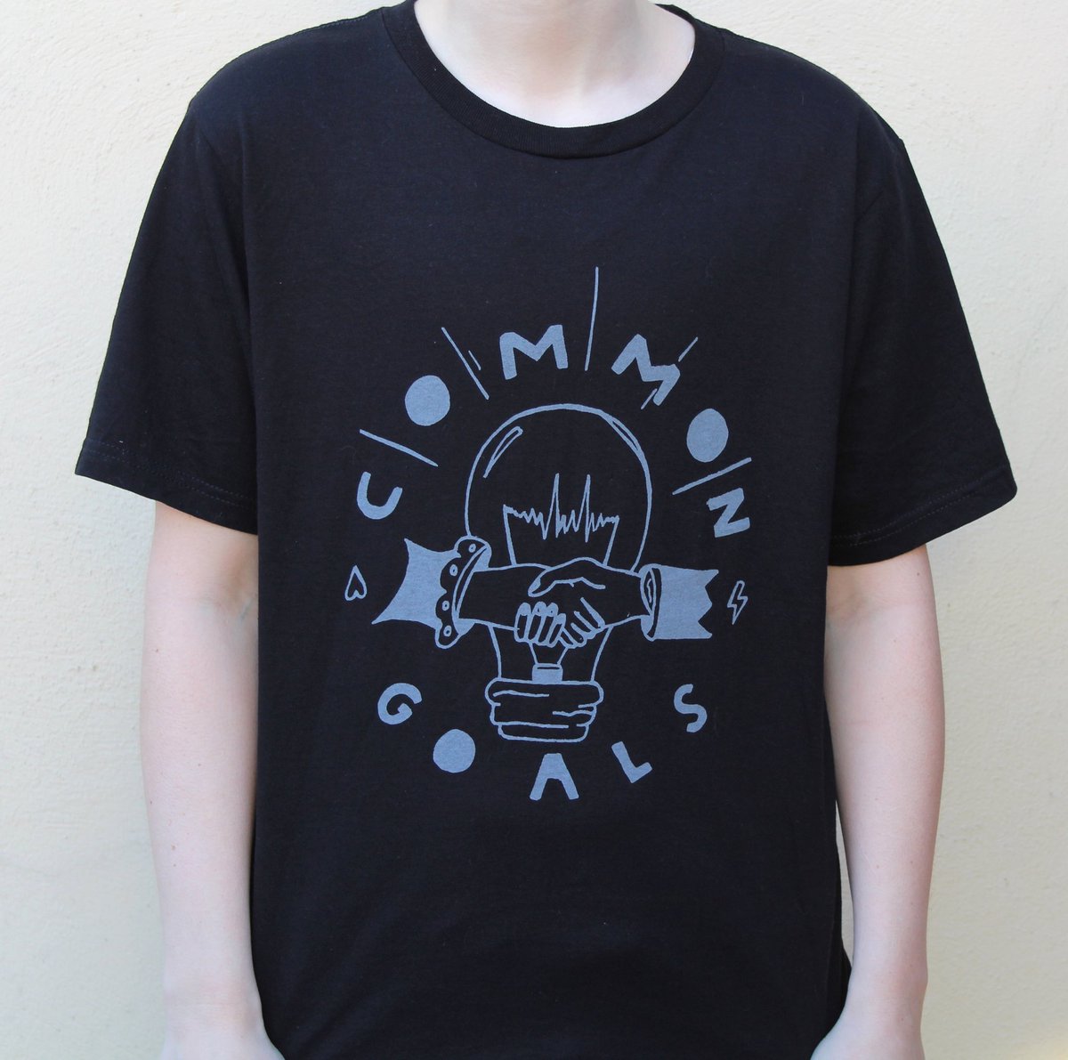 CommonGoals's tweet image. Support the CG project by wearing this awesome (and very comfy) Common Goals shirt! common-goals.co.uk/products/58345…
