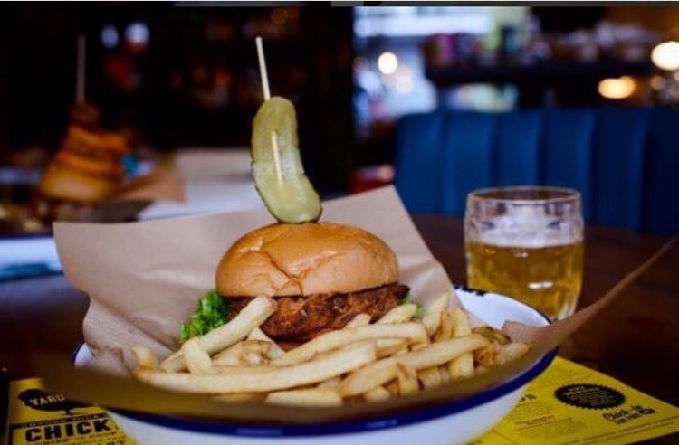 YardandCoop's tweet photo. Nice and innocent 😇 #filletburger #yardandcoop #thehomeofbuttermilkfriedchicken #manchester #yardpilsner #craftbeer 🐓🌶🦊🍻 https://t.co/MMBH5rDaWU