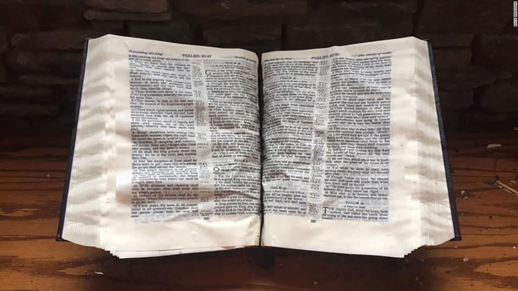CNN's tweet photo. A bible was found untouched amid tornado wreckage in Mississippi, opened to a page that read "God is our refuge" https://t.co/rTaVFV1eoa https://t.co/ezIYaOwTjI