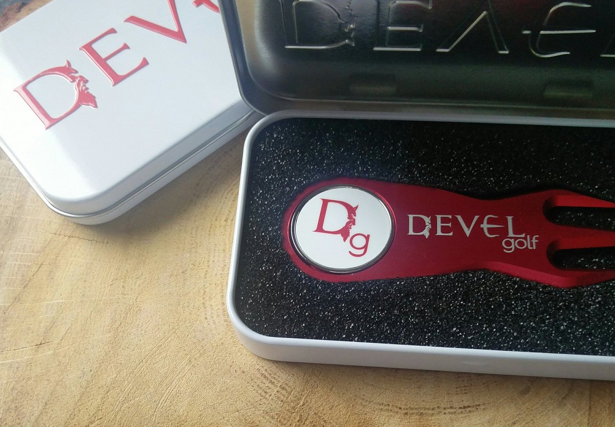 DevelGolf's tweet photo. Each of our DEVEL Pitchforks come with high quality presentation tin. Great as a gift or handy to keep your Pitchfork safe in your bag! https://t.co/GOQMwGD8Tz