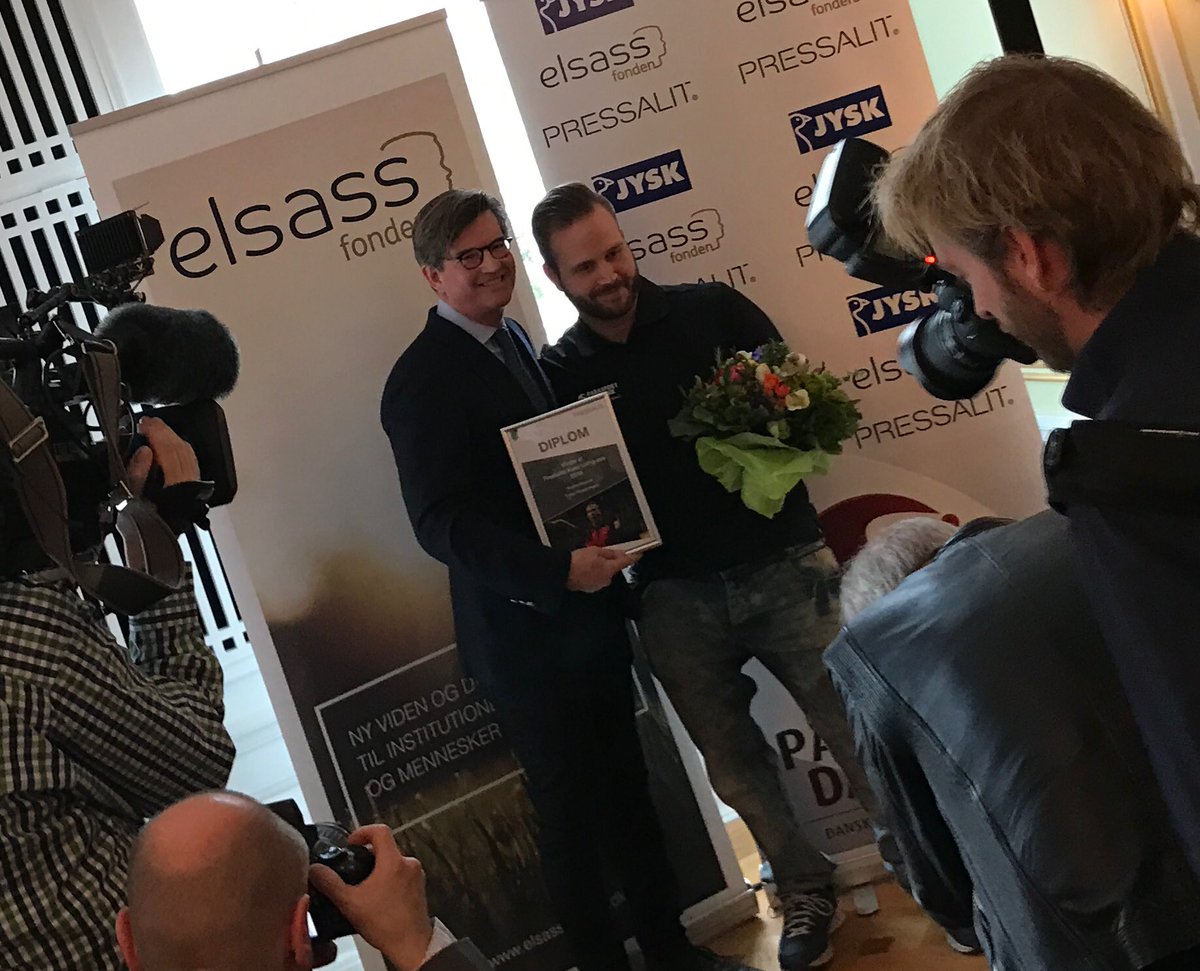 hnatorp's tweet photo. Peter Rosenmeier Årets Parasportsudøver og #ElsassFonden ny sponsor for #ParasportDanmark 🇩🇰👏 Tillykke 👍😊@DIFidraet @teamdanmark #dhif https://t.co/8z4g4YkjX3