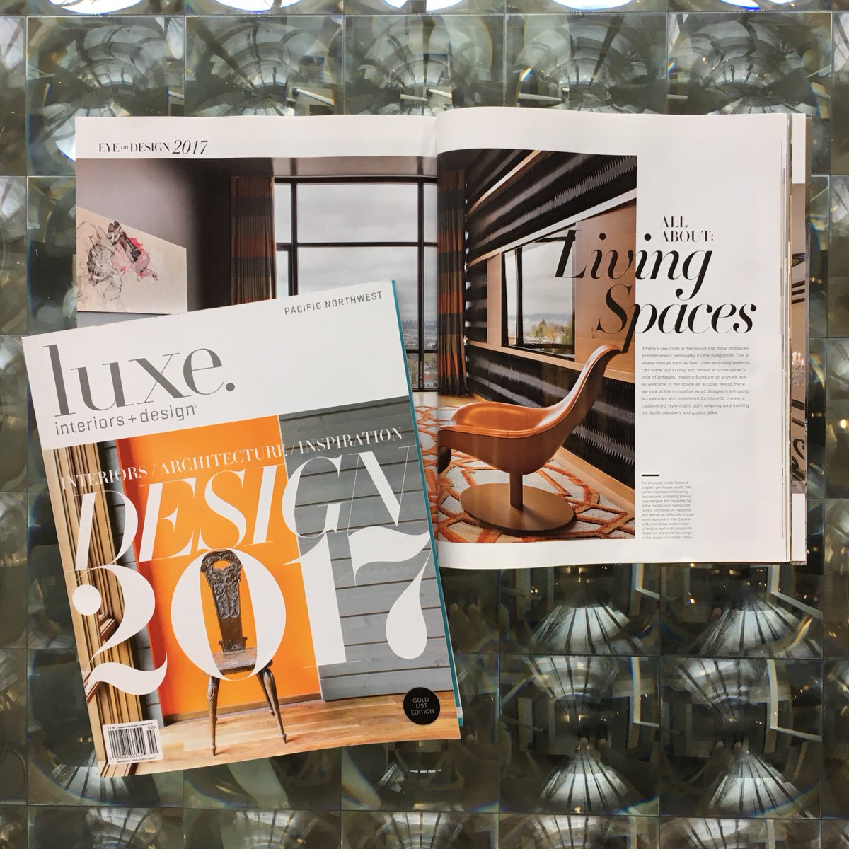 MariDesignInc's tweet image. Thank you @luxemag for reissuing this project we collaborated on with Maven Interiors!! #eyeondesign2017 #interiors #drapery