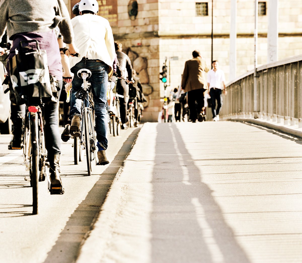 bikerackco's tweet photo. This could be the year of the Bike Lane Here's why https://t.co/qw2kXiH6sp @bikelaneMOM @BicycleAndBikes @LibertyBicycles @peopleforbikes https://t.co/3rzxiX4DFv