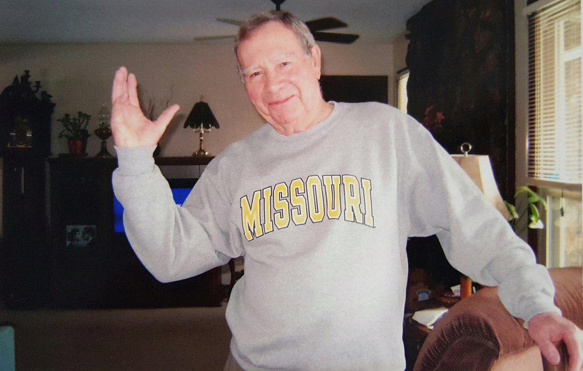 vfroe's tweet photo. Sadly on Jan. 22 Virgil Renfroe passed. He was a man of honor, integrity, God fearing &amp; loved by many. I'm proud to call him dad. RIP @vfroe https://t.co/mXbWuGcD5S