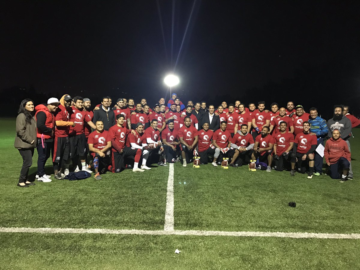 MexicasLFA's tweet photo. Ayer por la noche se entregaron los cortos y queremos agradecer a Oscar Pérez y Marco Quiroz de Grupo Sinergia, quienes serán patrocinadores https://t.co/j9DVbTyndf
