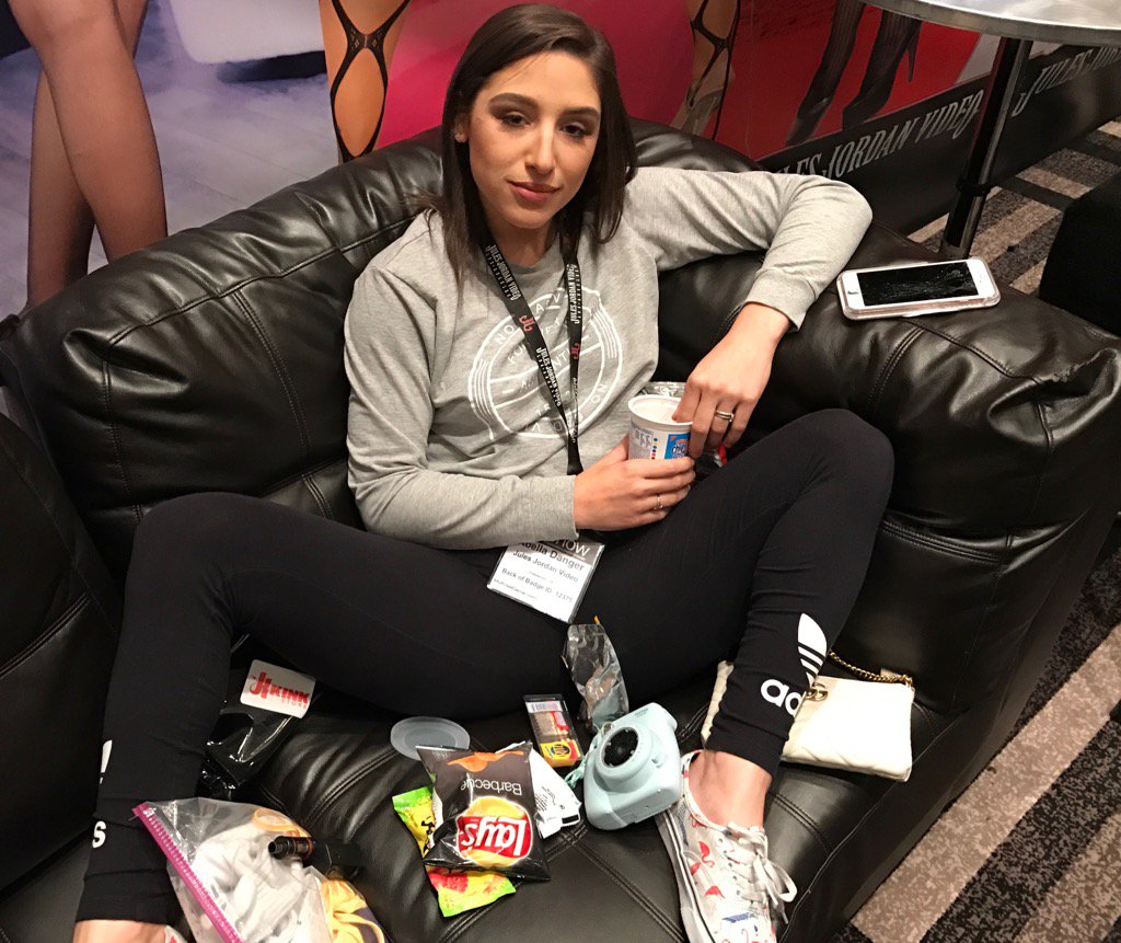 Trade Show necessities @Abella_Danger https://t.co/n03W7XDeuF