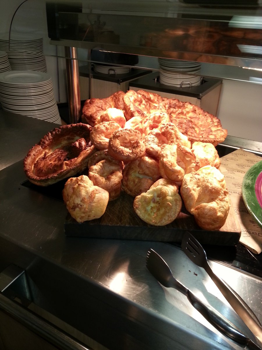 RickyAdlington's tweet photo. Sunday roast at priorsfield tare and share yorkies selection of suet pudds https://t.co/CyWkfSXXhQ