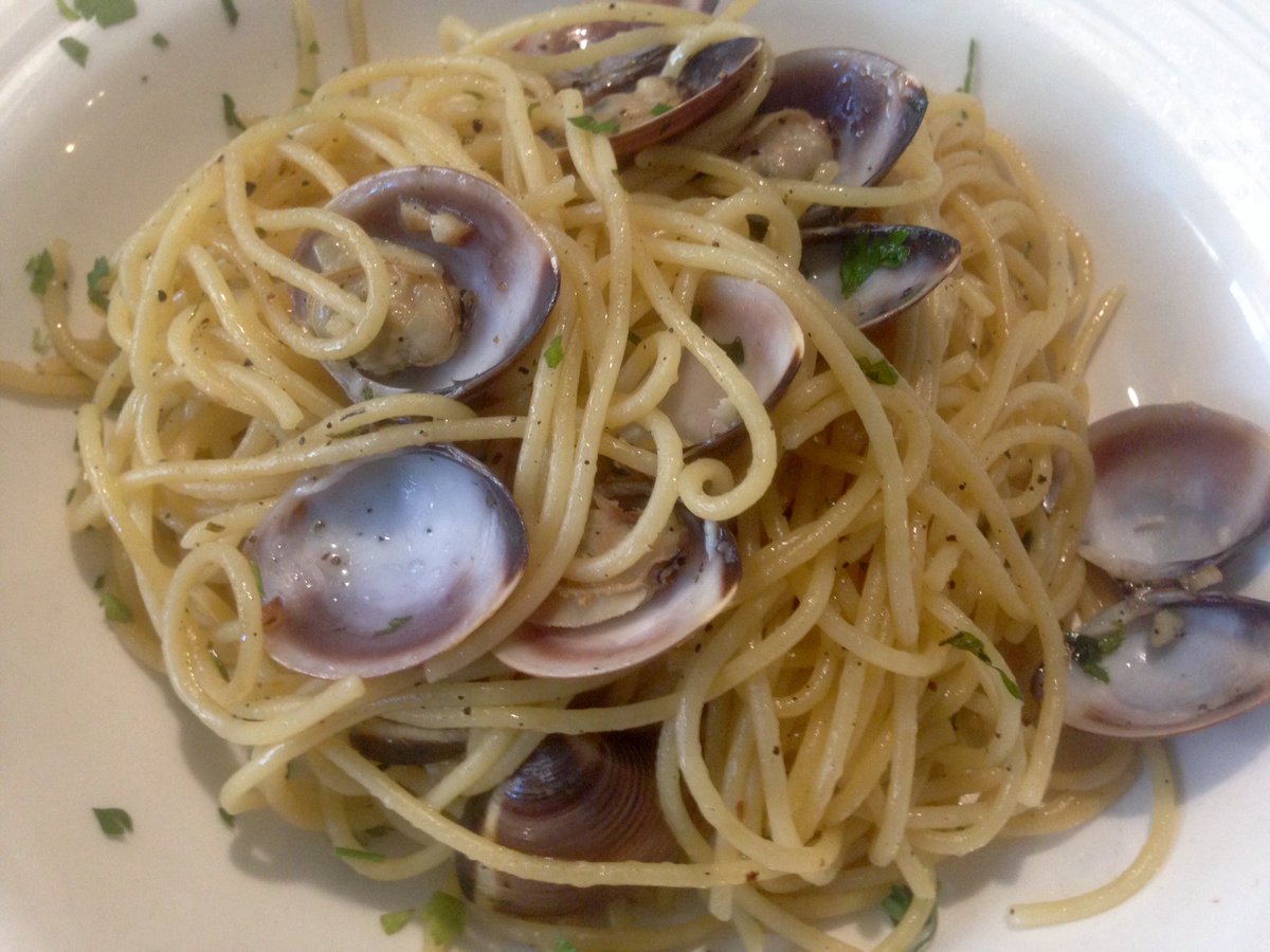 LasCosasdNiceto's tweet photo. Muy buen menú del día en Home Restaurante, calle Ibiza 41. Madrid. La mussaka, un espectáculo!!! https://t.co/JIzkheZXgP