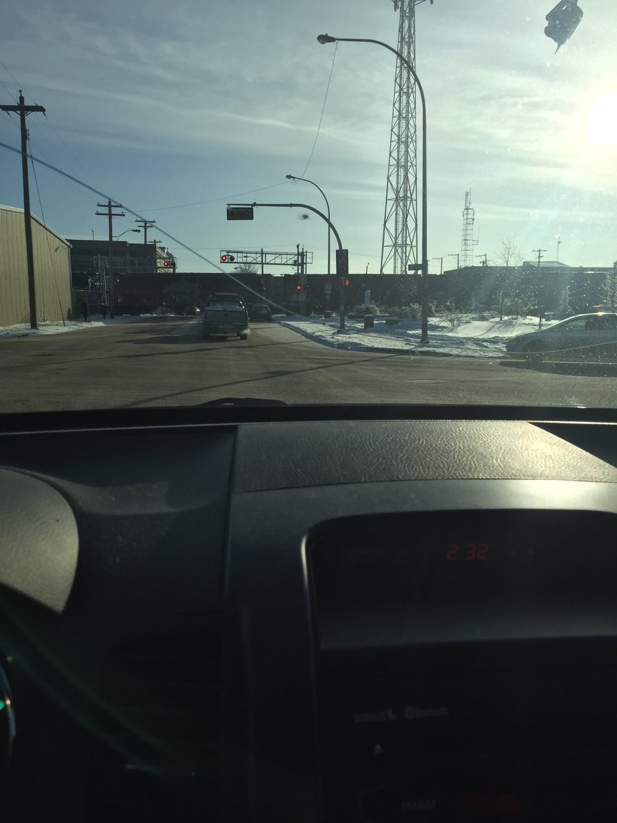 Well well...look where I am again - 15 min and counting <a href="/wakefieldjeremy/">Jeremy Wakefield</a> #maybeImJustLucky #yll #trains #lateAgain #BellLetsTalk