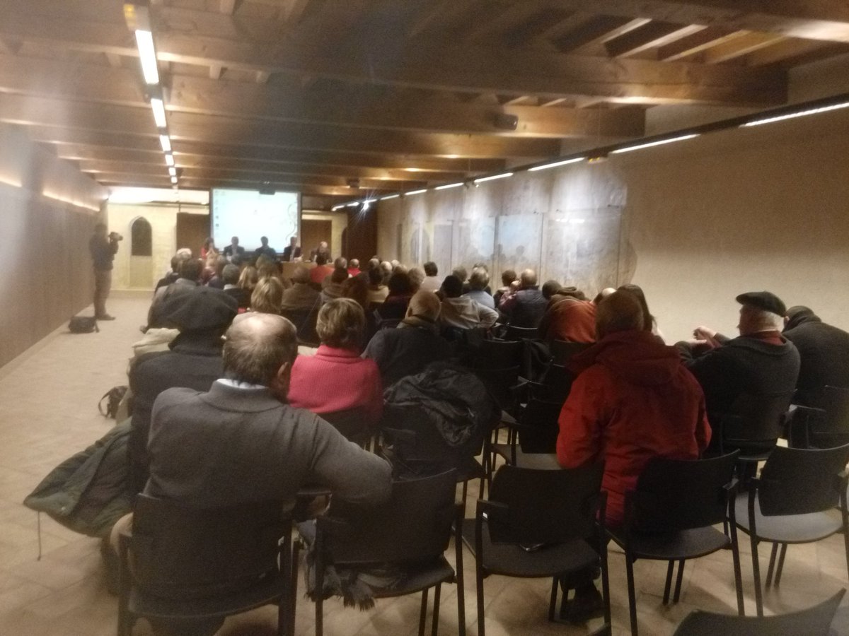 Mesa redonda sobre el Convenio Económico. <a href="/upn_navarra/">UPN</a> y <a href="/PPNavarra/">PP Navarra | PPN</a> , finalmente, han excusado su asistencia.