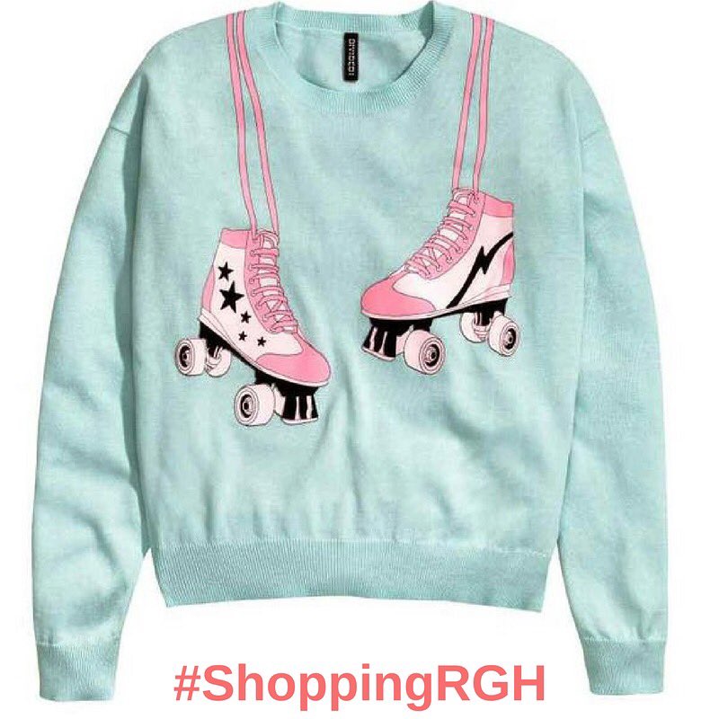 RGHotesses's tweet photo. Crazy about this sweat made in H&M 🙌 #patinsaroulettes #rollermode #shopping #soldes #rollerskates #sweat #pull https://t.co/rCXyf5UqHE
