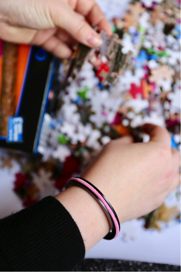 MyHTBracelets's tweet photo. Our metallic finish teens collection is perfect for anyone over 10! #HairTieBracelet https://t.co/RUCKKbARDY