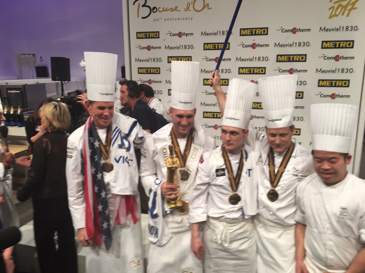 silvestriLV's tweet photo. Team USA is bringing GOLD to the US!!!! #bocusdor #SoProud https://t.co/Vklk7YEC99