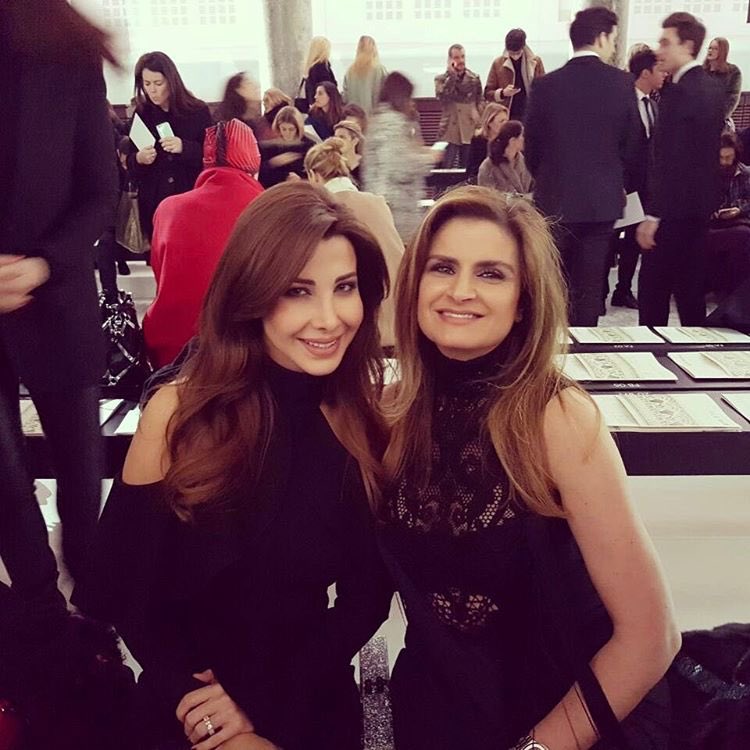 NancyAjram's tweet photo. With my adorable best friend @gabriellasaab 😍 #paris🇫🇷 #parisfashionshow #nancyajram https://t.co/SanQUdd9rU