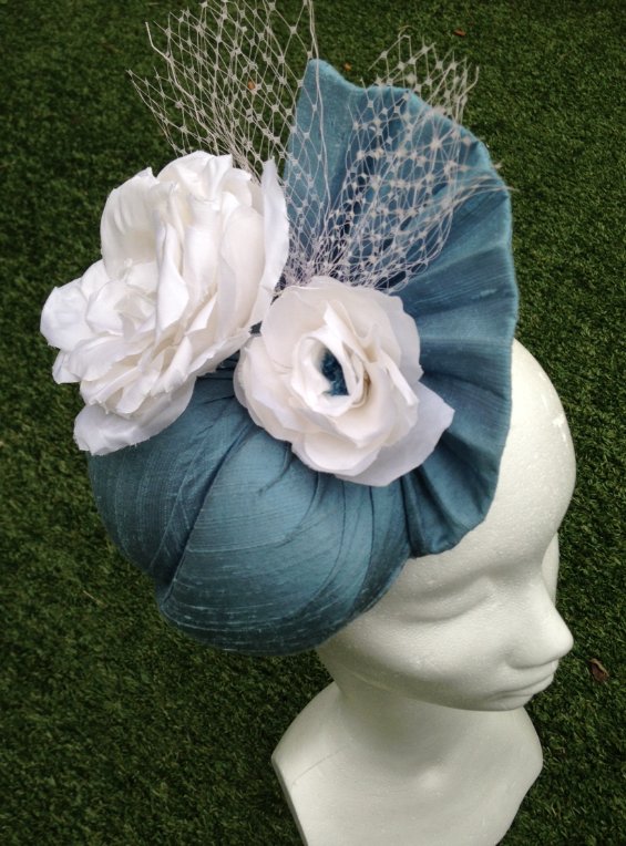 SheilaMorleyHat's tweet photo. You don't need to be a millionaire to have a bespoke piece by #sheilamorleyhat #EuroMillions #someoneinireland https://t.co/fIpLLJYhVi