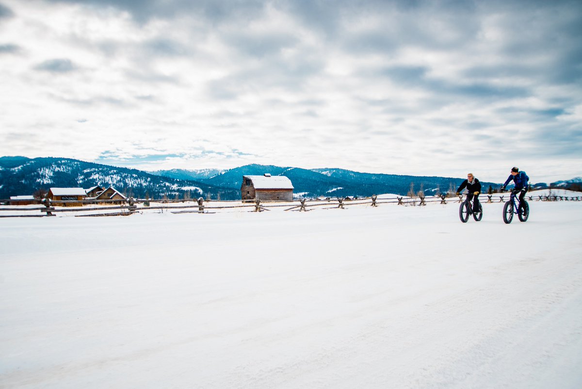 visitidaho's tweet photo. "Idaho Highways"  #ForTheWinter https://t.co/BfNwNMIyoB