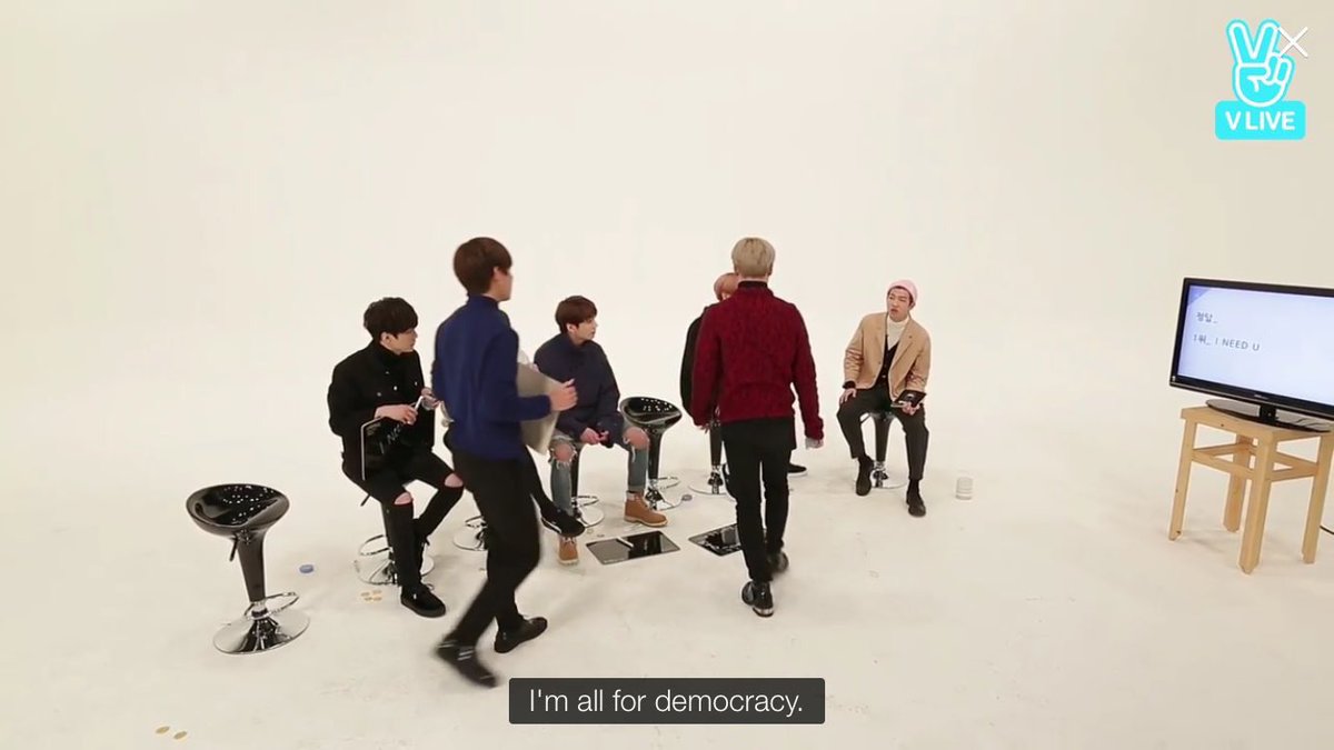 parkjiminslips tweet picture