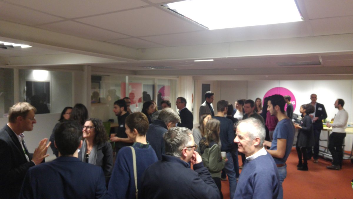 [ DIRECT ] Le partage est de mise après des pitchs très intéressants sur le thème des initiatives green !   #meetingreen  #GreenIT