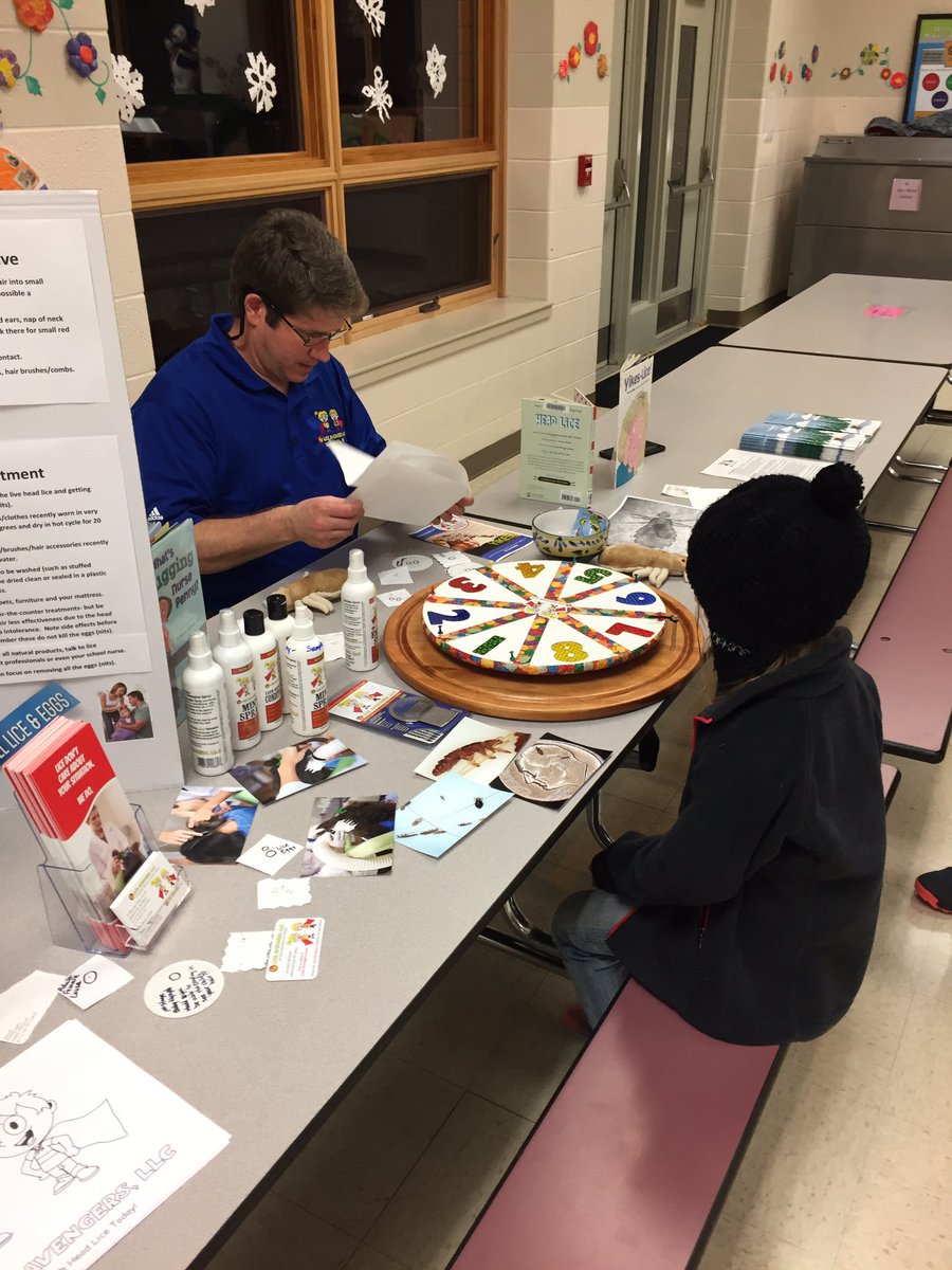 BCSD_NickKaiser's tweet photo. Lots of fun at our Wellness Fair Family Fun Night! https://t.co/xYBeNde5zF