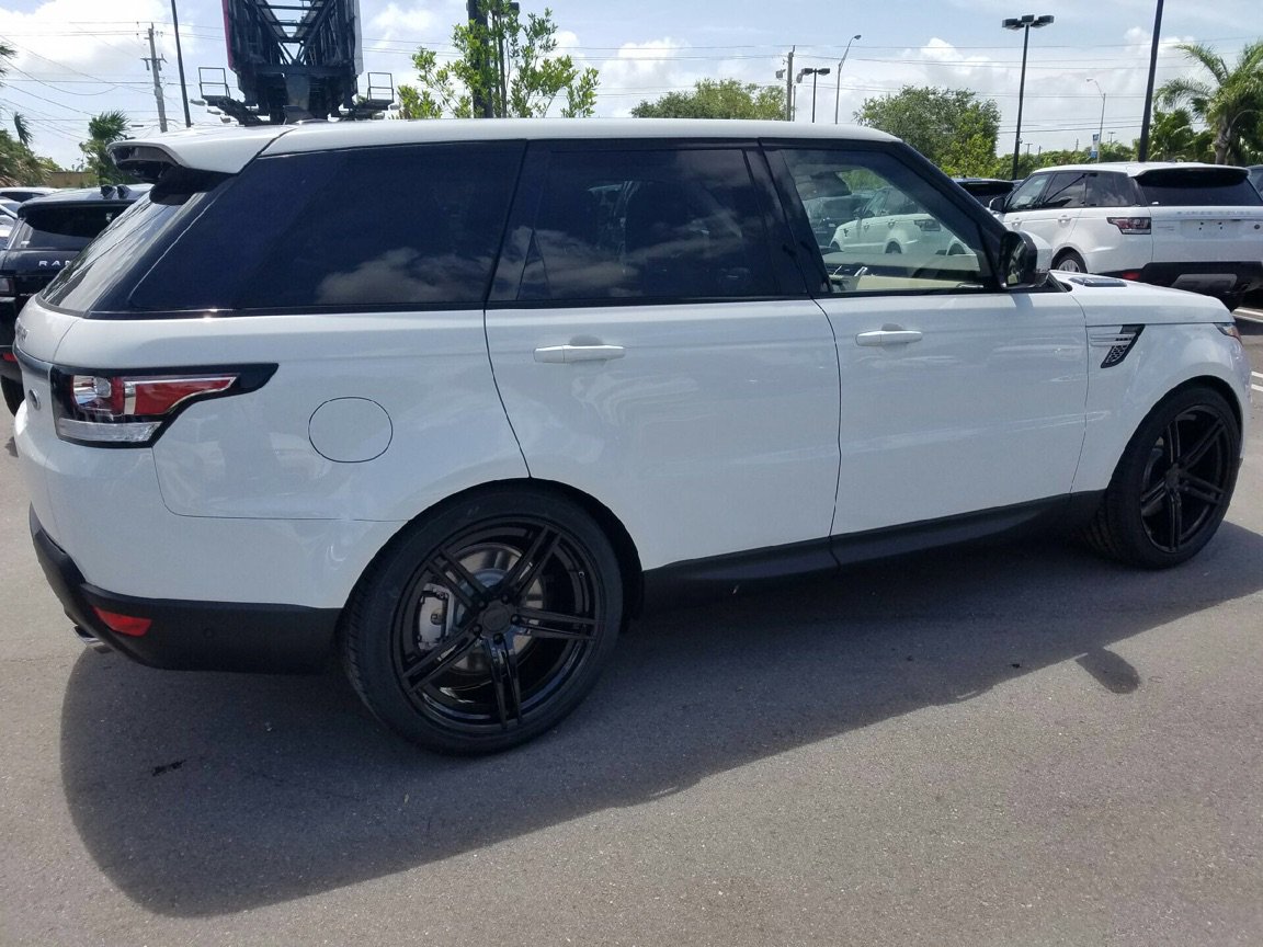 CaninoDesign's tweet photo. Range Rover on all black 2-piece Canino forged, step lip CD5s #canino #caninodesign #caninowheels #rangerover https://t.co/gAOsFBe3NA