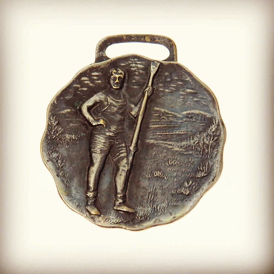 LovePreAdored's tweet photo. Antique Competition #Rowing #WatchChain #Fob
#lovepreadored #fashionhistory #findatreasure #historyinstyle
#oddity… https://t.co/ELuf1Ihliq