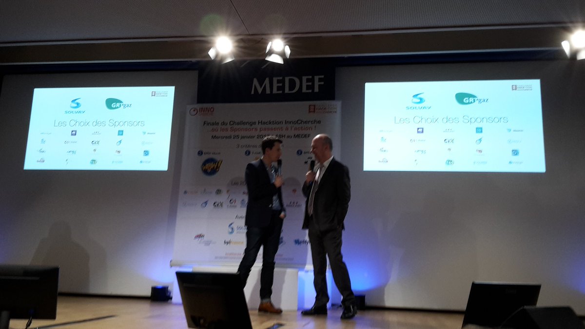 Tiphaine_Coupel's tweet photo. Merci @InnochercheNews @bertrandPETIT et @DigitalTeamGRT @Chris_SOLIER pour cette belle soirée #challengehacktion https://t.co/4esE8EYJTz