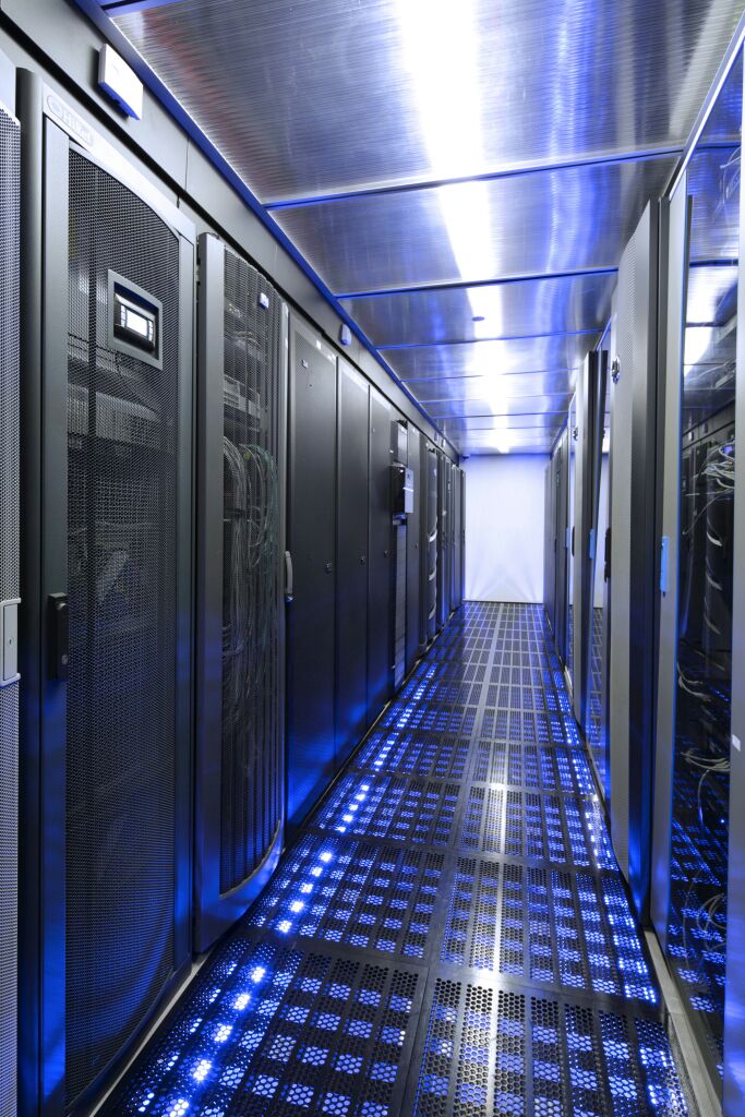 enagas's tweet photo. Enagas, premiada por la eficiencia energética de su CPD en los IV #PremiosDataCenter17 de @DataCenterBPS https://t.co/bYfcH20wjo