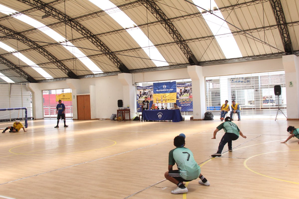 La final de #GoalBall se vivió en el Polideportivo Dansey. Chinbote, Arequipa, Lima y Tacna se disputaron la final de las Olimpiadas.