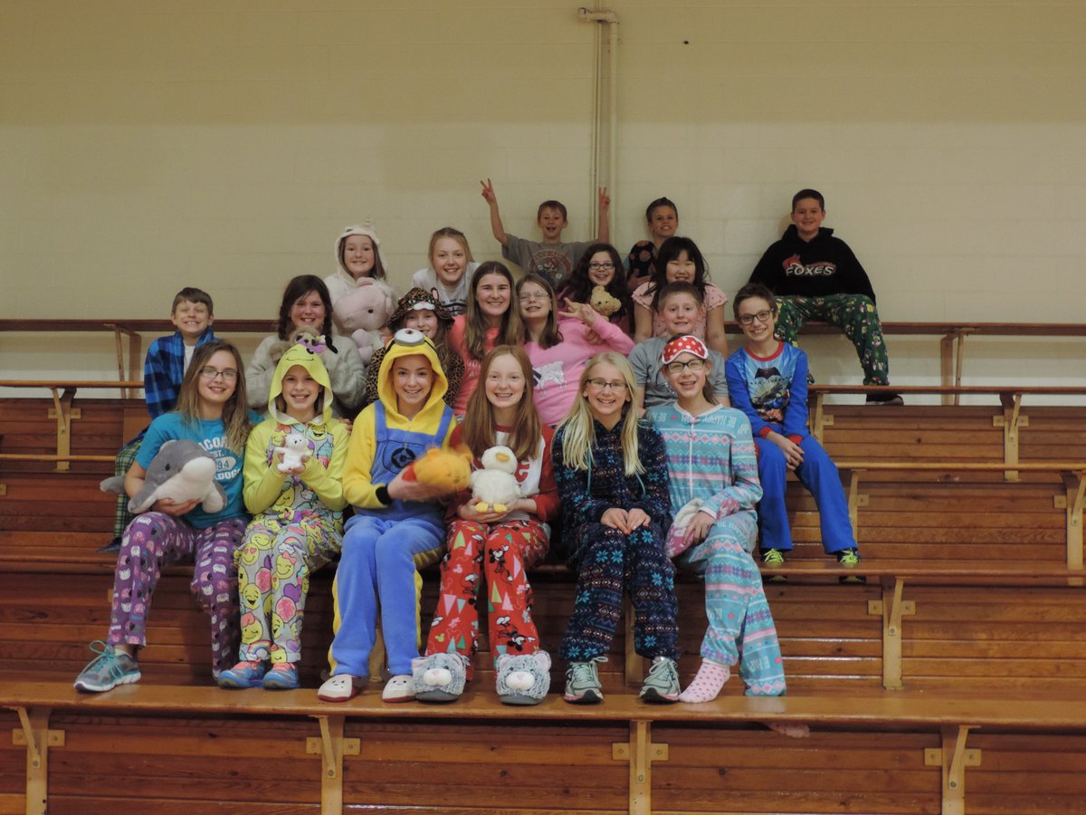 stjohnseward's tweet photo. We can't have NLSW without pajama day! We love NLSW! #stjohnfoxes #NLSW17 https://t.co/41dnM8MArX