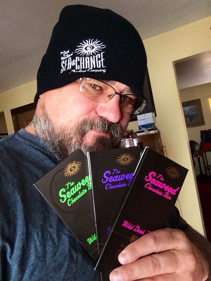 TheSeaOfChange's tweet photo. Seaweed Chocolate now available through website. Nori Crunch, Dark and Salty are favorites 💜 #seaweed #chocolate #tasty #crunchy #healthy https://t.co/XwhLSWkDjn