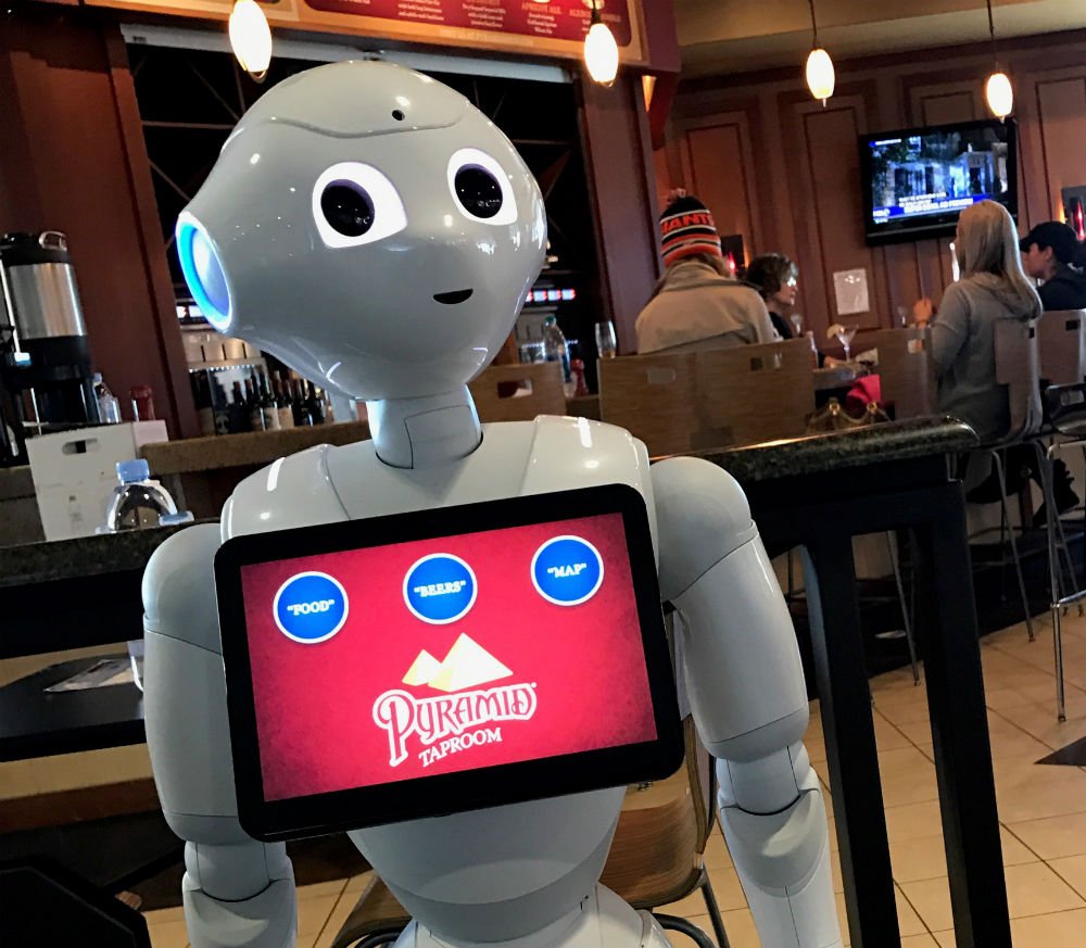 RoboticsTrends's tweet photo. Travelers at Oakland Int'l #Airport can now seek help from @SBRAmerica's Pepper #Robot https://t.co/Ja078L15L7 https://t.co/wrBSiDadsz