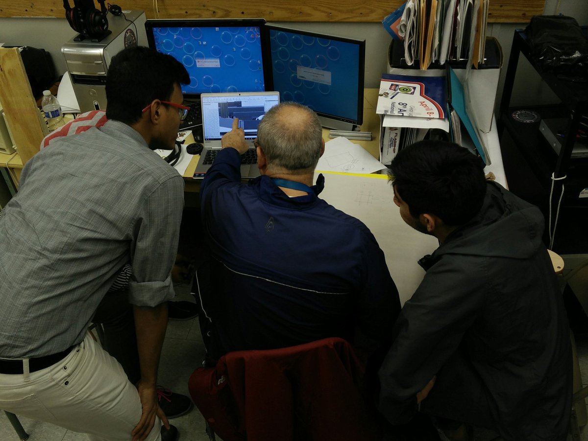 Sentinels5599's tweet photo. Shoutout to our mentor Mr. Pugliese!
#team5599 #mentors #weloveyou
-MR https://t.co/brxVjH8MEd