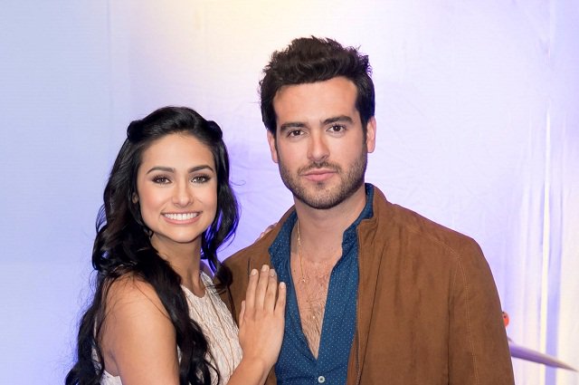 lylepasion's tweet photo. Los dos son adorables con maldicion o sin maldición @Renotni @PabloLyle #Aurora #Rodrigo #Rodrirora #MiAdorableMALDICION https://t.co/iU26sFFO6k