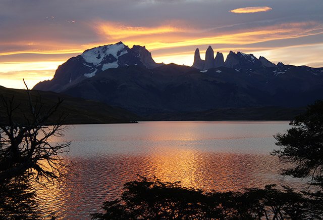 Experience_Chi's tweet photo. Torres del Paine Horseback Riding Adventures @DePuertoNatales Book Here https://t.co/LdVkXyCSzp via @TheBestycom https://t.co/WSxCe5XYcX