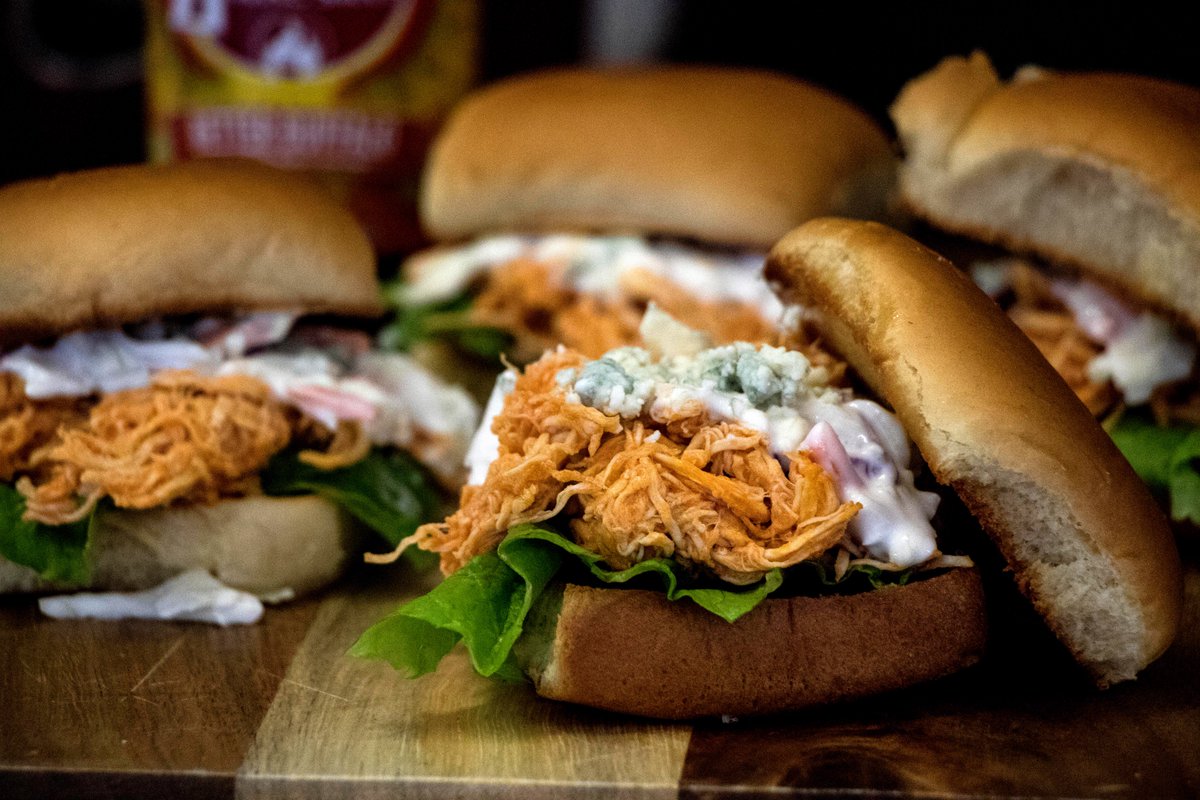 zachswingsauce's tweet photo. Buffalo Chicken Sliders were on the menu today! Recipe soon to follow.. #stl #food #foodie #foodporn #yum #hotsauce #stlfood #hotsauce https://t.co/qRnm2yfMFK