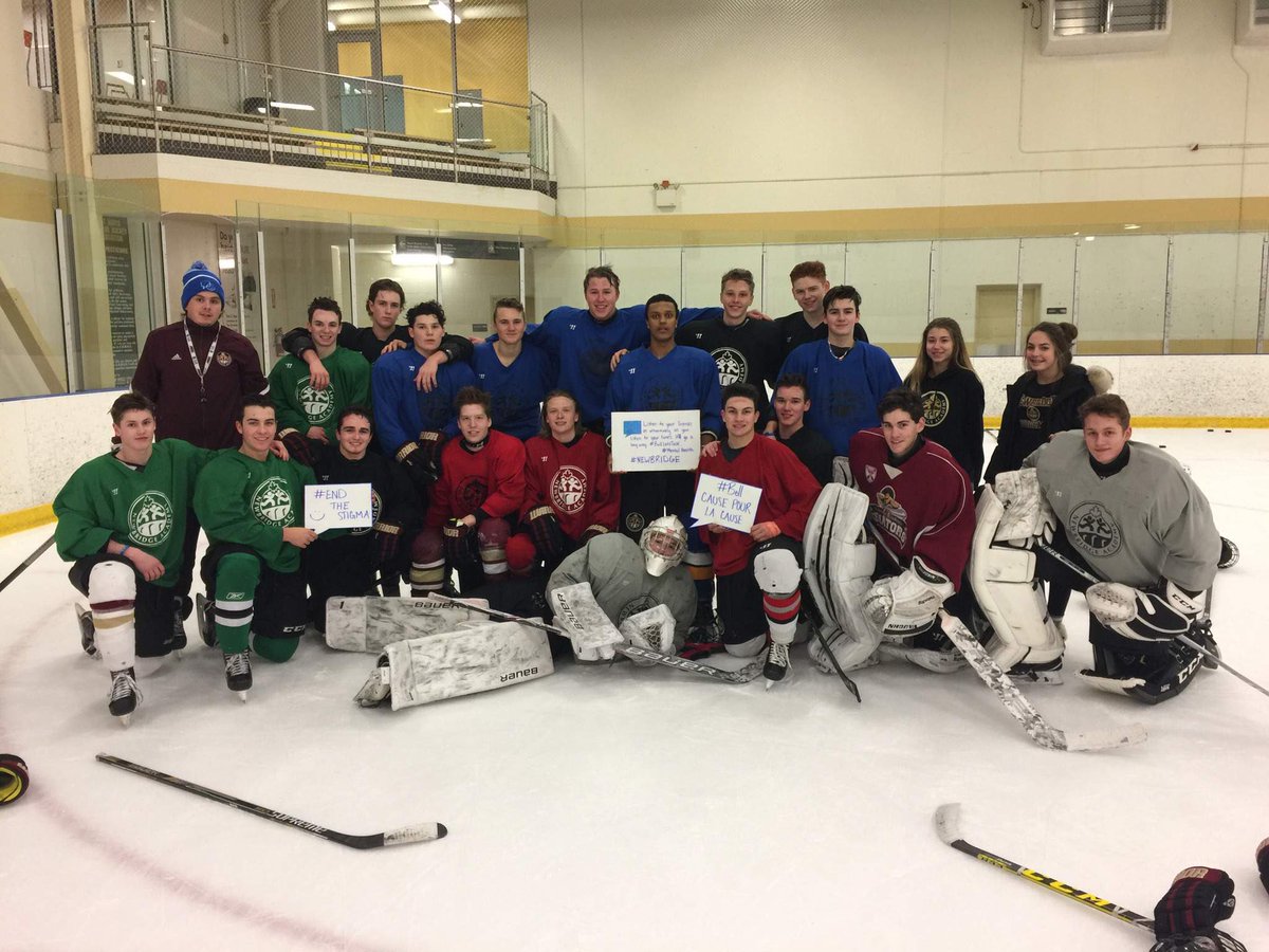 Mattanthony96's tweet photo. #BellLetsTalk from NS,NB,NFLD and Quebec all the way to Denmark and Sweden. Members of the @NewbridgeSchool U18 Varsity team. #endthestigma https://t.co/SBcdm94PsC