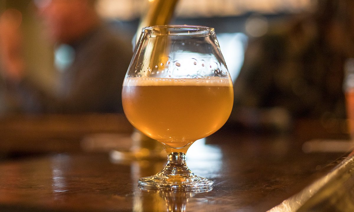 foundersbrewing's tweet photo. Rum Barrel-Aged Mosaic Promise - aged in rum barrels for 100+ days. Now on tap at #CellarRaid17! https://t.co/jWq3MbGLPR