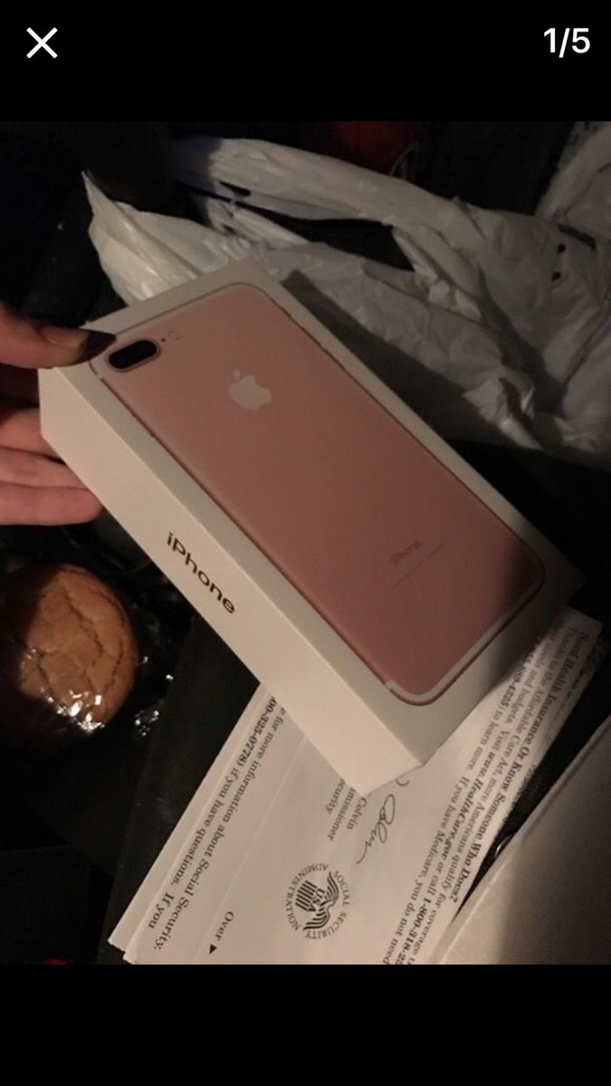 autumn_maher's tweet photo. IM SELLING IPHONE 6sPLUS or 7plus the 6 is 450-500$ the 7 is 600- maybe 550 https://t.co/j7tCQnlbIL