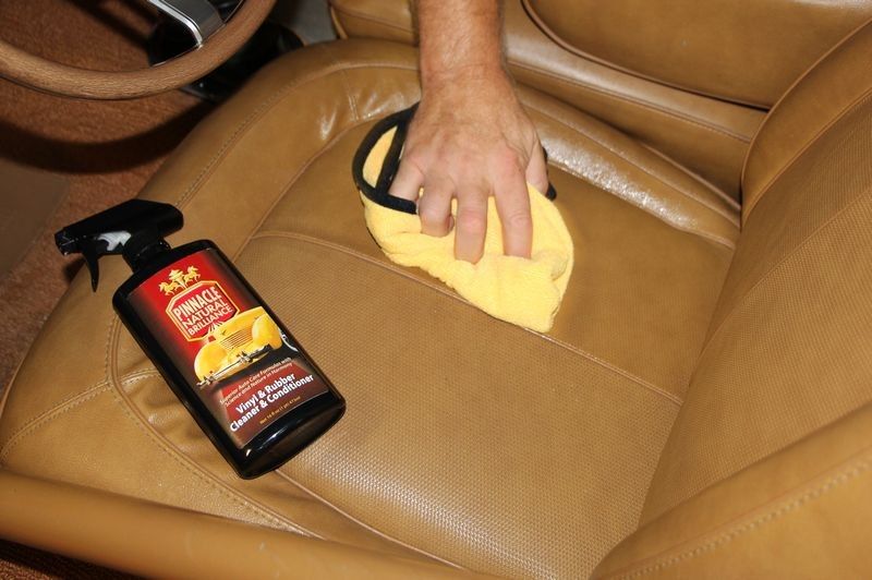 #Pinnacle Vinyl &amp; Rubber Conditioner 

Shop Now: buff.ly/2jZCSA6

#PinnacleNaturalBrilliance #VinylRubberConditioner