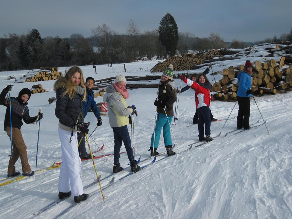 ImmaculataMalle's tweet image. Op het programa van #dag1 van de driedaagse van de #eerstejaars in #Durbuy staat... #langlaufen !