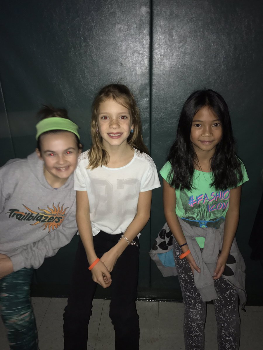 slopezDC's tweet photo. Brain break while being motivated through Sami's Circuit! #rcsdchampions @rcsdDC https://t.co/JUZt7F10Ov