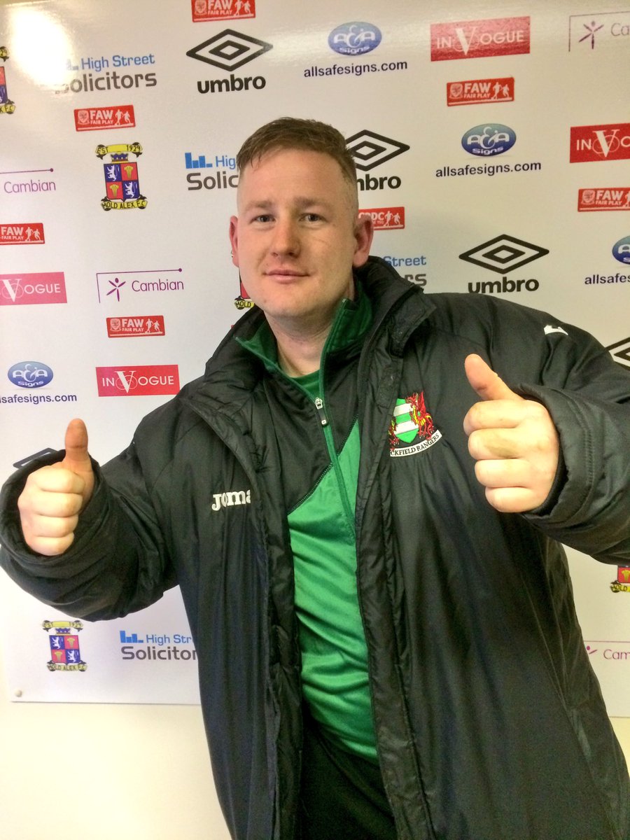 AndrewRuscoe's tweet photo. CHOP RETURNS | Pleased to make a little comeback tonight for @BrickfieldRFC in our 4-1 friendly win over @Mold_AlexFC #FlyingSaves πβͺοΈπβͺοΈ https://t.co/2sYGdSopie