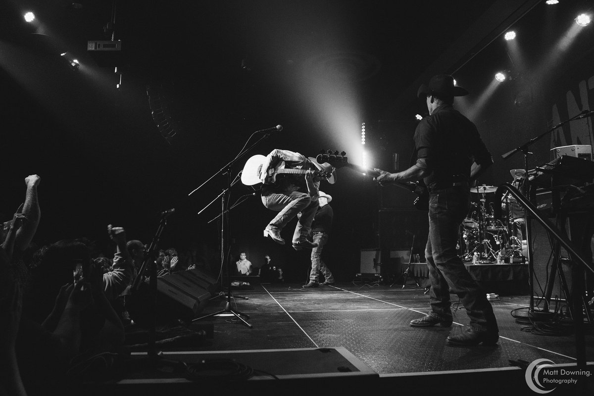 HardRockHotelSC's tweet photo. @NedLedoux and @WesternUndergrd rocked Anthem on 01.14.17 // Check out more photos by @MDowningPhoto HERE: https://t.co/LMdvqAo1nt https://t.co/RBk4iIQlli