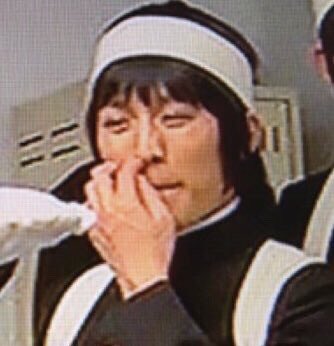 tomo_shie79's tweet photo. 鼻をほじる人はインフルエンザになりやすいらしいから気をつけてね、神ちゃん https://t.co/9ruxconiPc