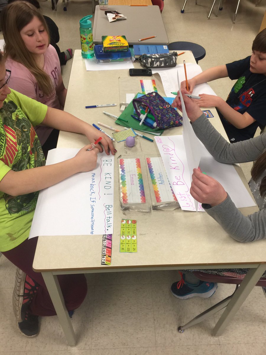 greely5_6's tweet photo. Students participating in mental health awareness #BellLetsTalk https://t.co/C8CRGGIGEB
